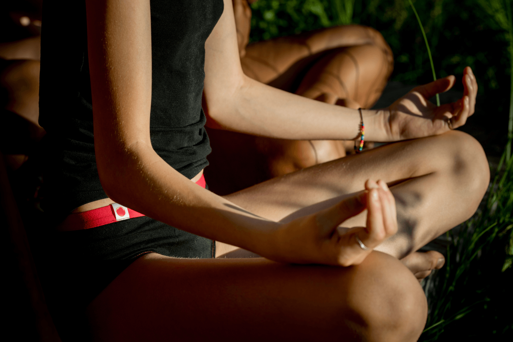 Connecter à la puissance des menstrues par la méditation